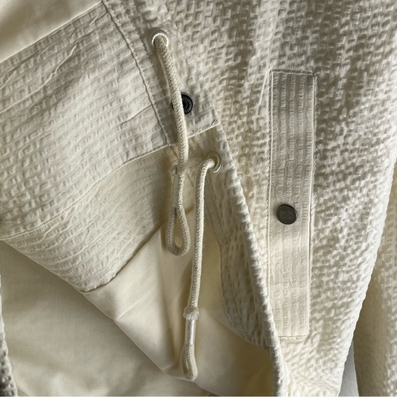 PUMA MMQ Seersucker Shirt Jacket - Picture 13 of 16